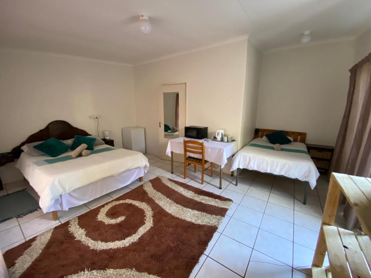 צומב El-Kole Bed And Breakfast מראה חיצוני תמונה